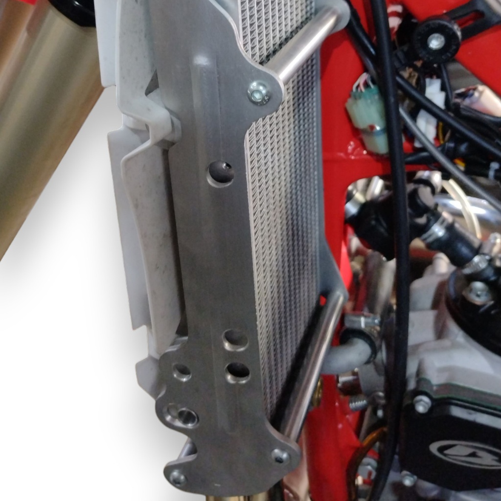 Refuerzo De Radiador Beta Rr 300 2t / 380-430-480 2020-2022