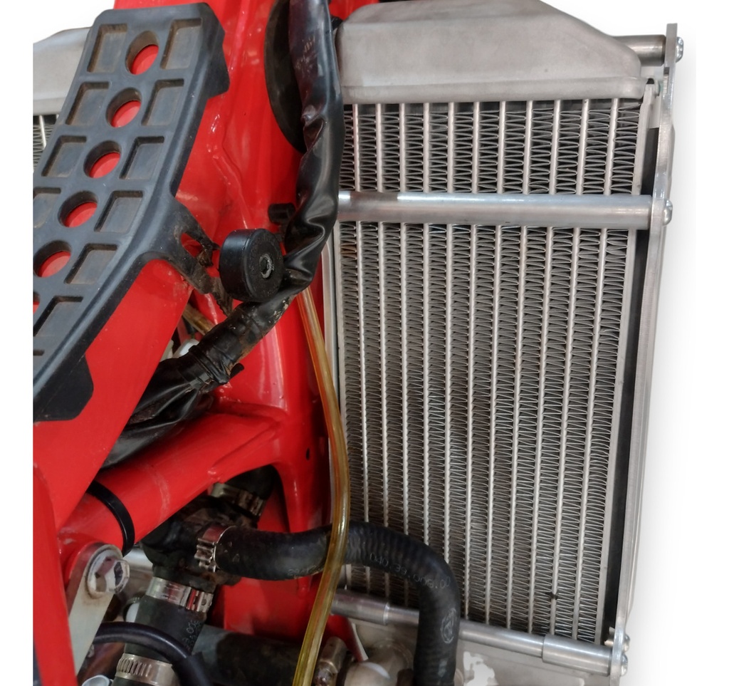 Refuerzo De Radiador Beta Rr 300 2t / 380-430-480 2020-2022